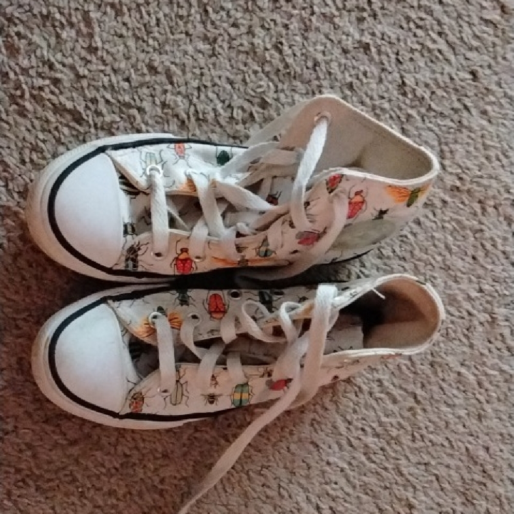 Converse Kids High-Top Canvas Sneakers in White with Colorful Bugs Sz. 13